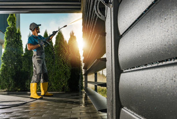 Best Pressure Washing Driveway  in Chesterland, OH